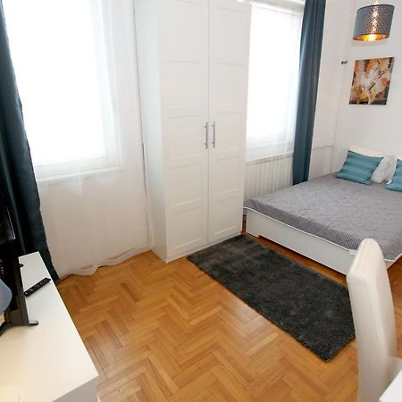 Apartment Bg Arena Belgrado Esterno foto